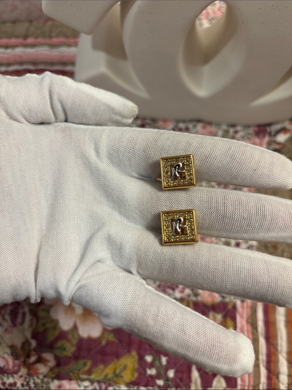 Nina Ricci Gold-Tone Square Stud Earrings with Clear Stones. NWOT